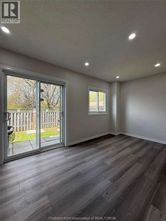 241 Limeridge Road #2, Hamilton — photograph 2