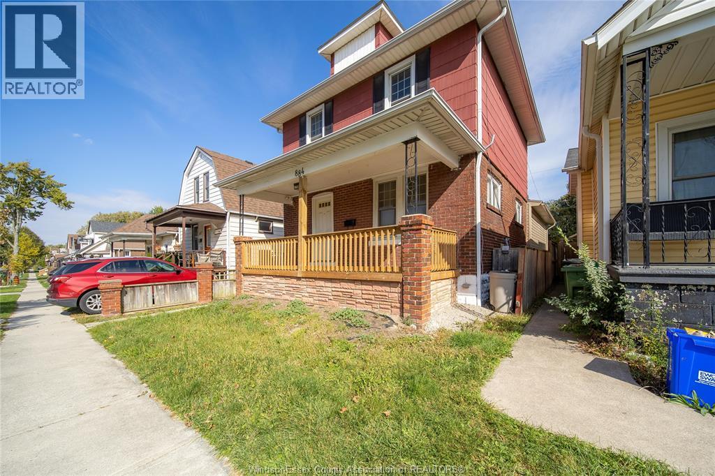 884 Jos Janisse Avenue, Windsor — photograph 2
