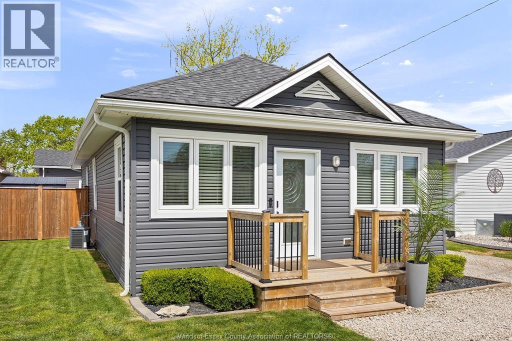 Single Family — 161 East Puce, Lakeshore, Ontario