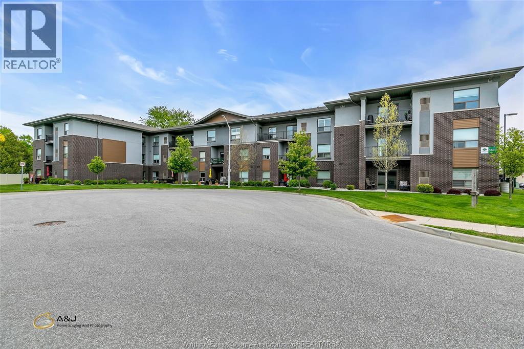 5840 Newman Boulevard #306, LaSalle — photograph 2