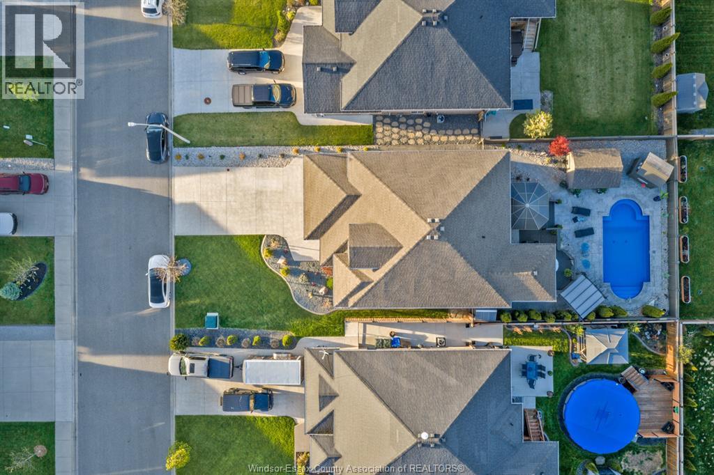360 Lavers Crescent, Amherstburg — photograph 2