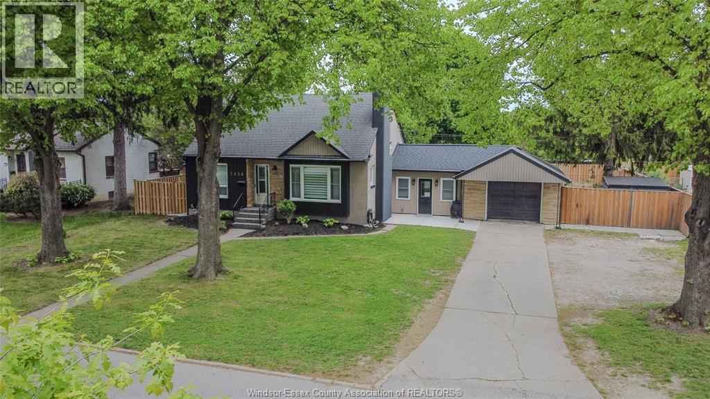 2458 Buckingham Drive, Windsor — primary photograph