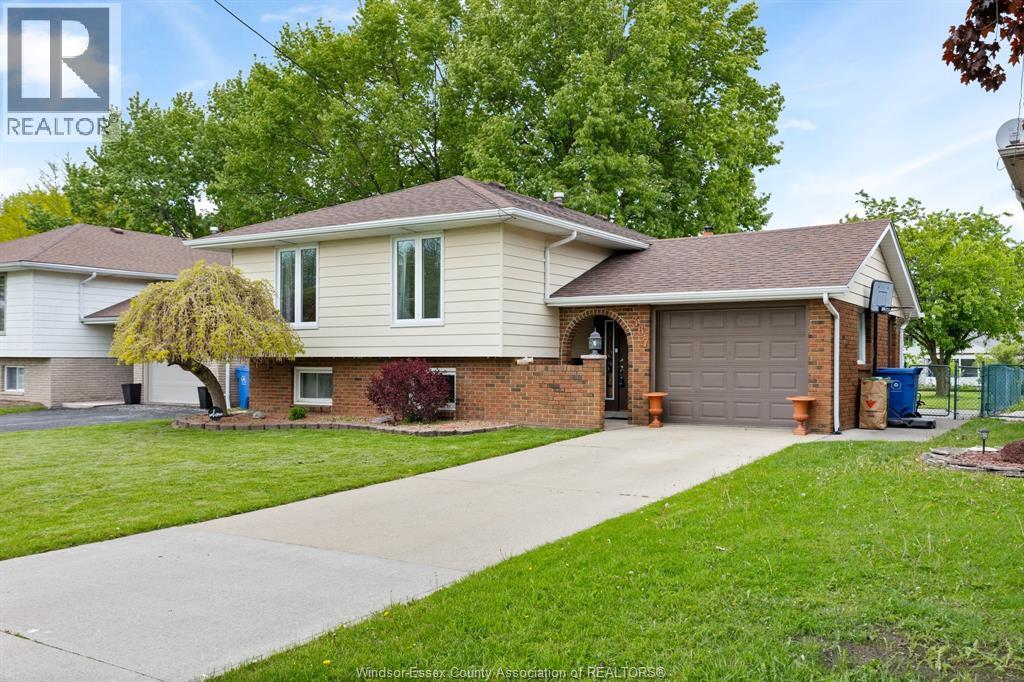 367 St Peter, Belle River — photograph 2