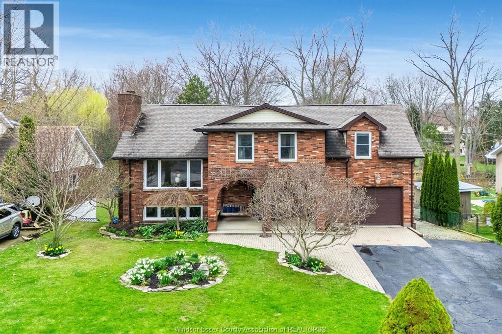 Single Family — 122 Augustine, Kingsville, Ontario