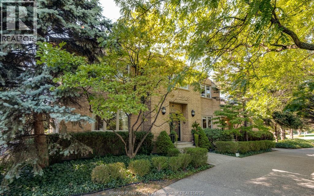 Single Family — 379 Elmgrove Drive, Lakeshore, Ontario