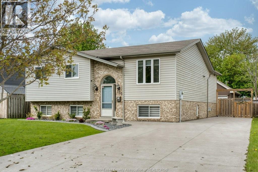 Single Family — 135 Brush Crescent, Amherstburg, Ontario
