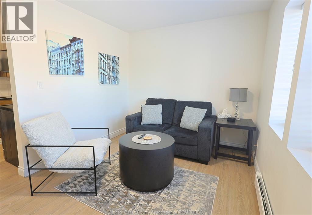 808 Ottawa Street #1, Windsor — photograph 3