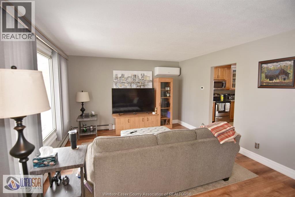 5145 Colbourne, Windsor — photograph 2