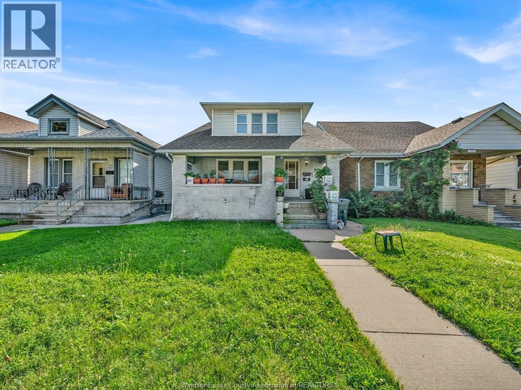 1077 Moy Avenue, Windsor — photograph 2