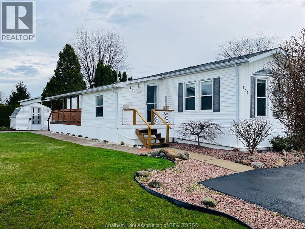 Single Family — 163 Regency Drive, Chatham, Ontario