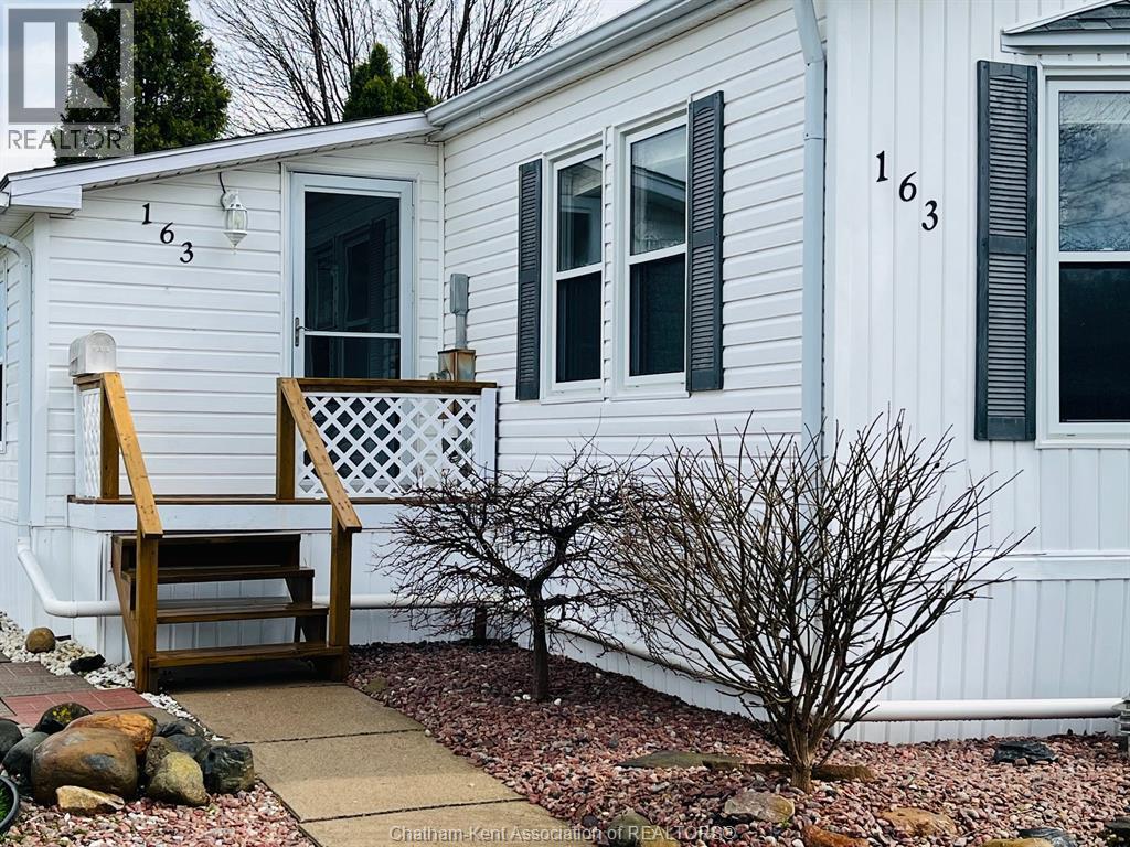 163 Regency Drive, Chatham — photograph 3