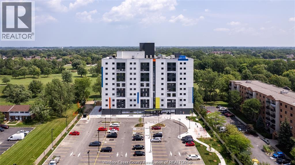 3100 Meadowbrook #601, Windsor — primary photograph