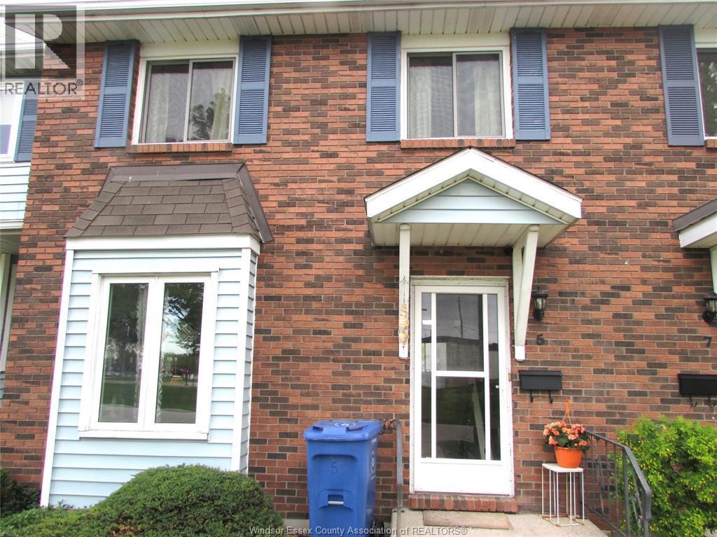 Single Family — 7 Cherry Lane, Leamington, Ontario