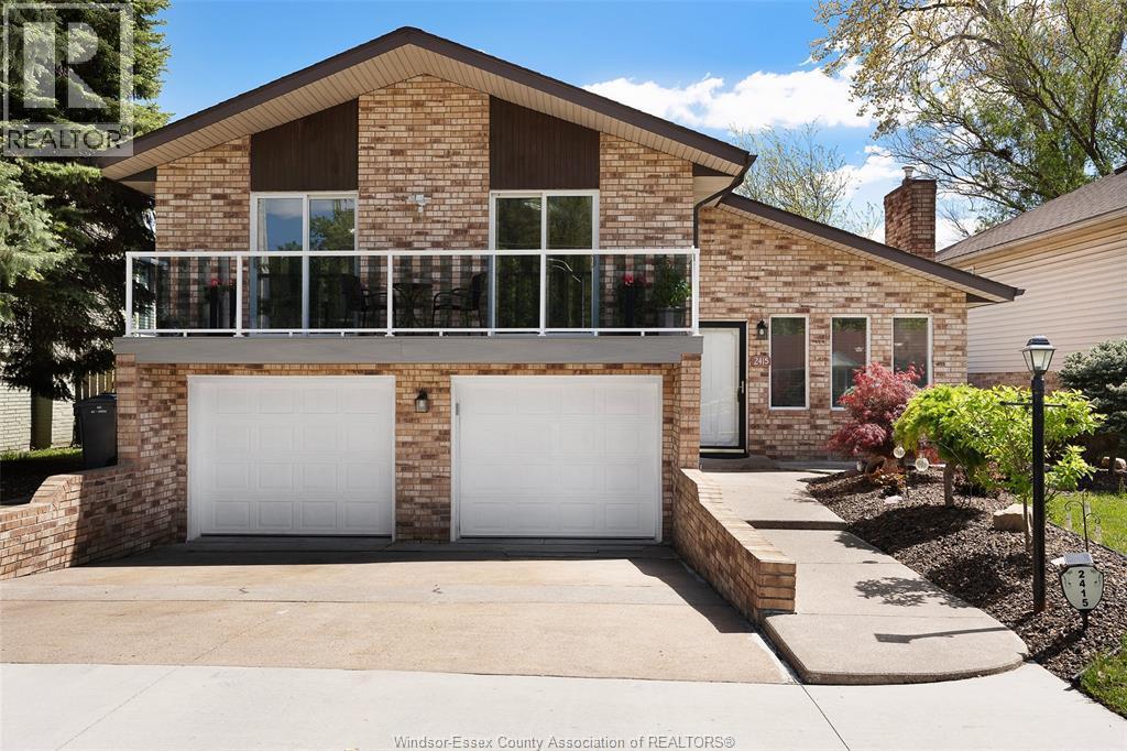 Single Family — 2415 Cabana Road, Windsor, Ontario
