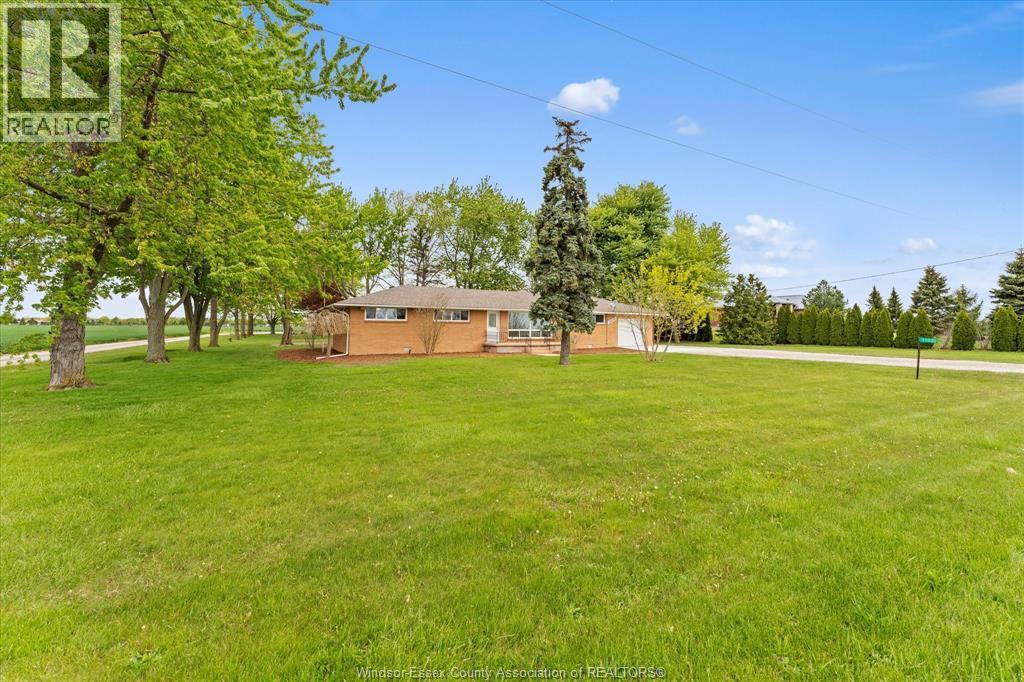 11030 Walker Side Road, McGregor — photograph 2