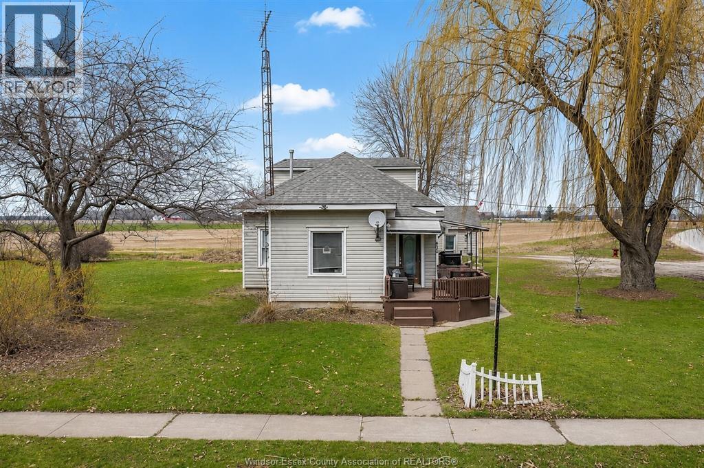 820 Towanda Boulevard, Erie Beach — photograph 3