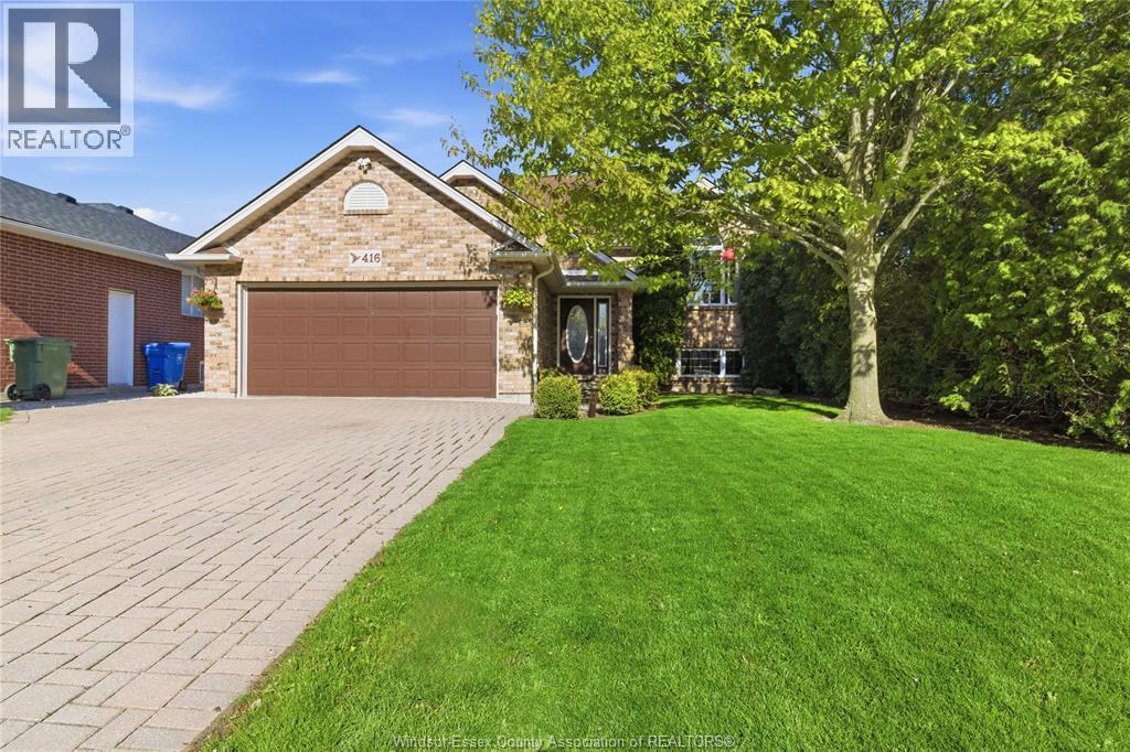 416 Lillian Lane, Lakeshore — photograph 2