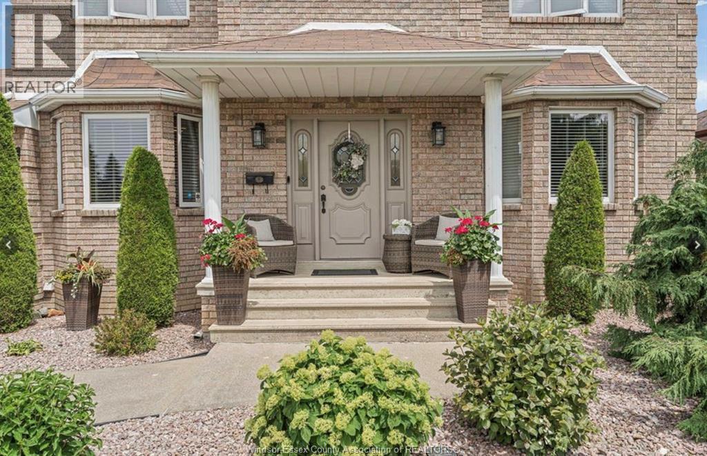 12314 Funaro Crescent, Tecumseh — photograph 2
