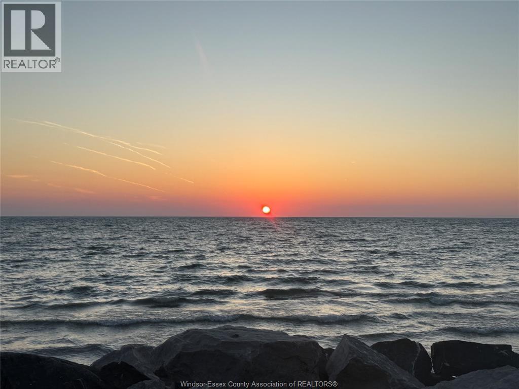 1487 East Shore Road, Pelee Island — photograph 2