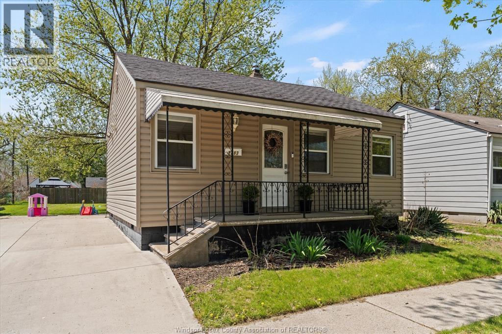 2383 Elsmere, Windsor — photograph 3