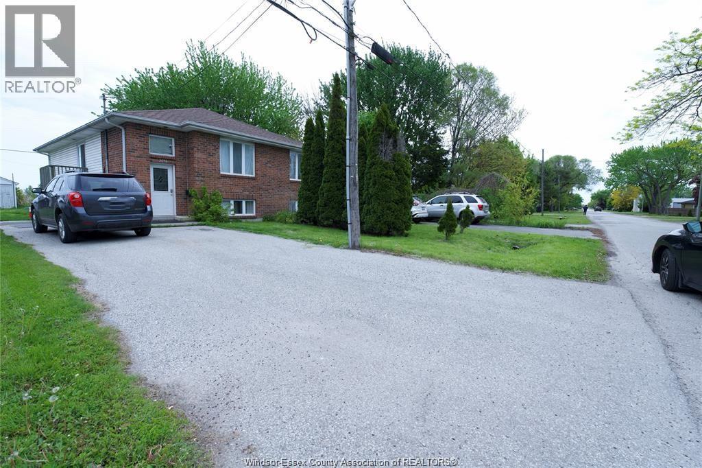 3646 Riberdy Road, Windsor — primary photograph