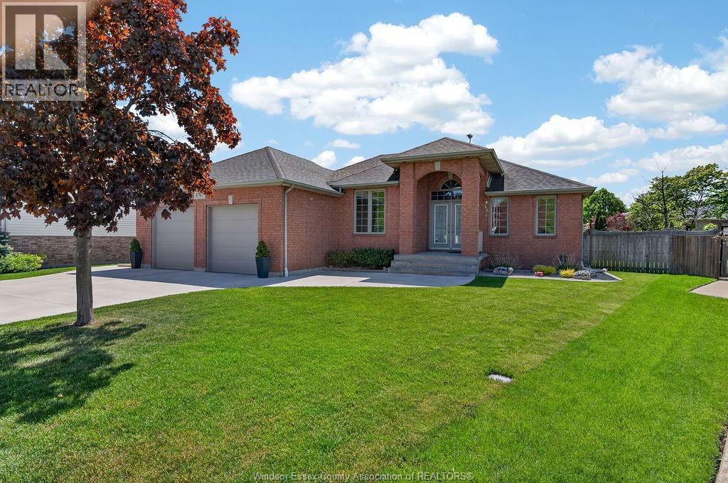 4767 Shadetree, Windsor — primary photograph