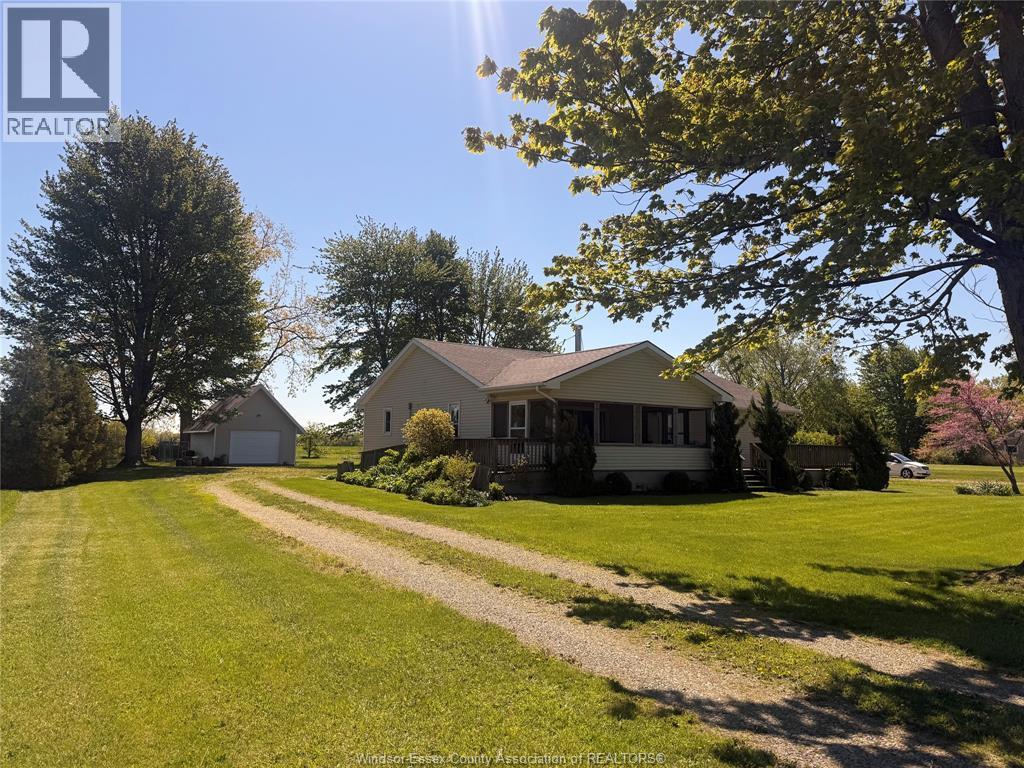 945 West Shore Road, Pelee Island — photograph 3