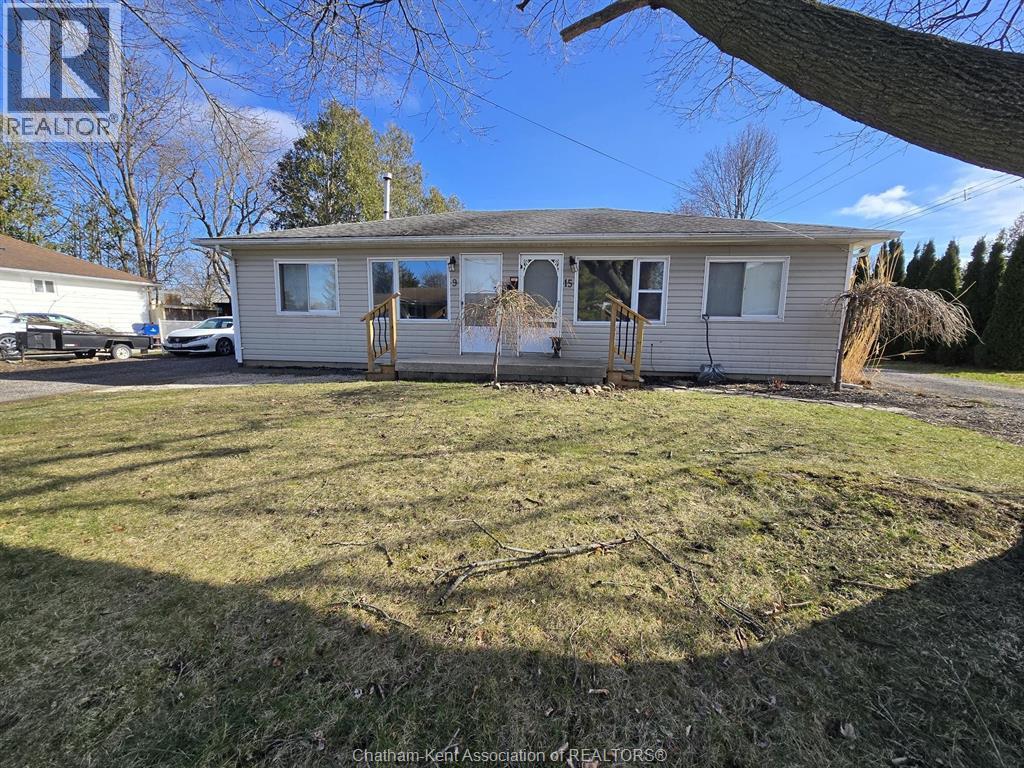 Multi-family — 9/15 Melrose Drive, Chatham, Ontario