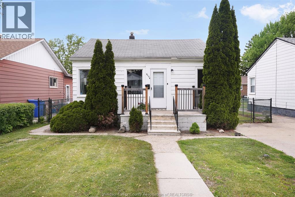 3174 Manchester Road, Windsor — photograph 3