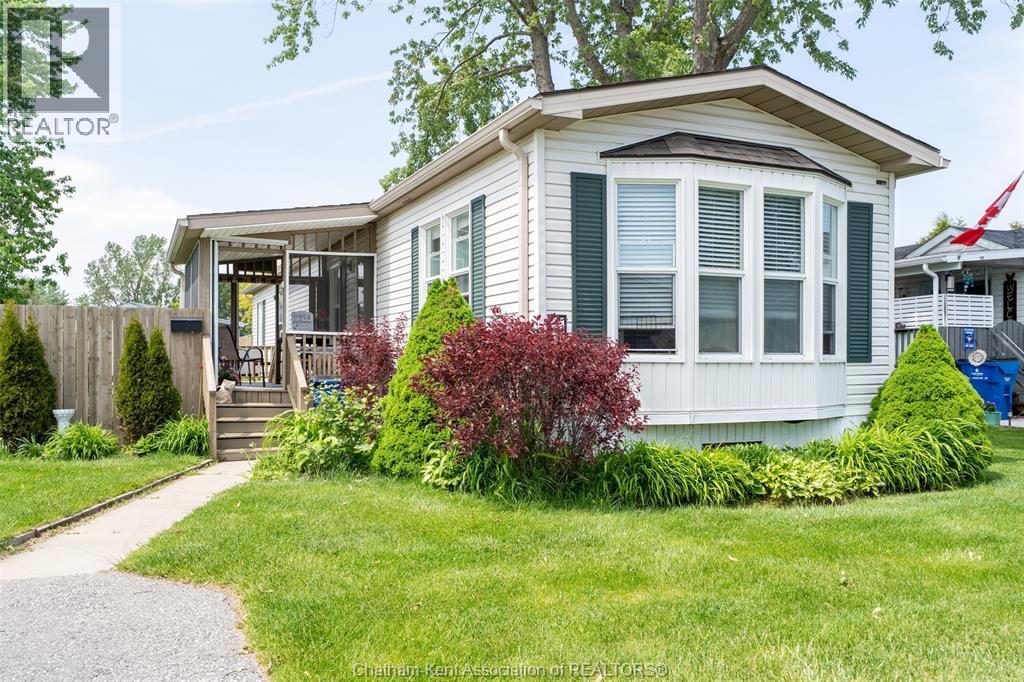 Single Family — 144 Dunkirk Drive, Chatham, Ontario
