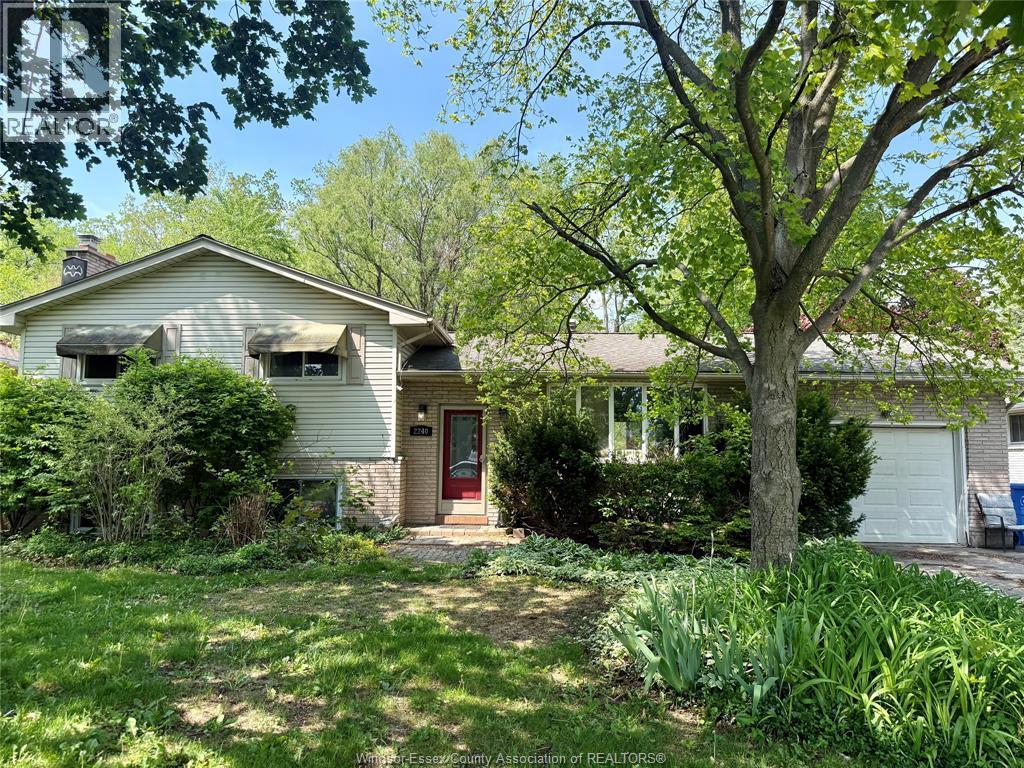 Single Family — 2240 Bondy Avenue, LaSalle, Ontario