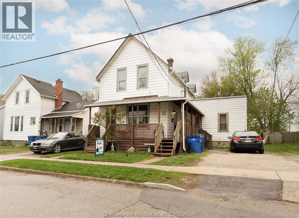 128 West Street, Chatham — primary photograph