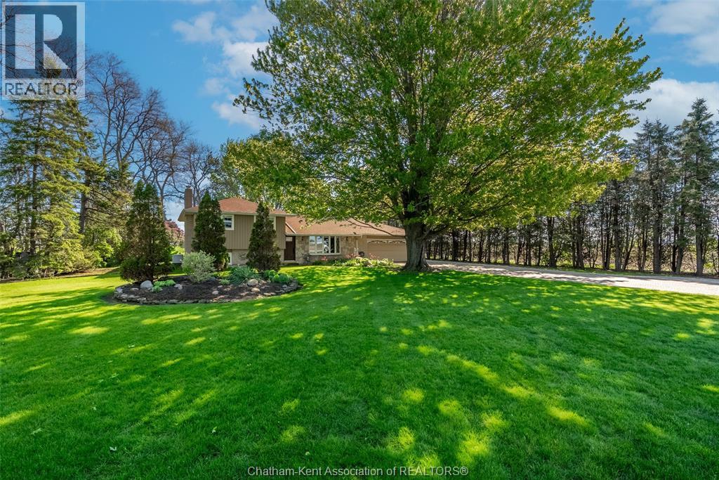 21095 Victoria Road, Ridgetown — photograph 2