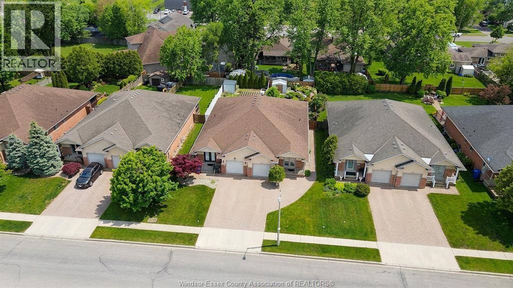 11908 Brouillette Court, Tecumseh — photograph 2