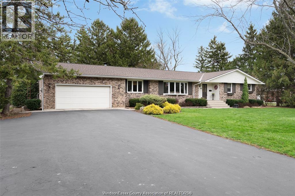 Single Family — 95 Lapointe Street, Lakeshore, Ontario