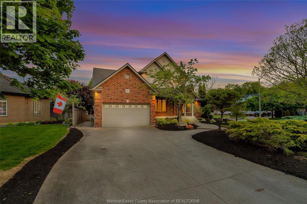 9 Creekview Court, Kingsville — photograph 2