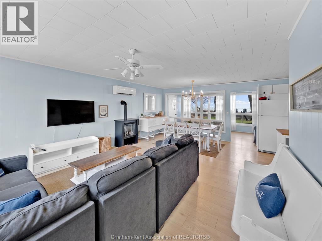 83 Marentette Beach Drive, Leamington — photograph 3