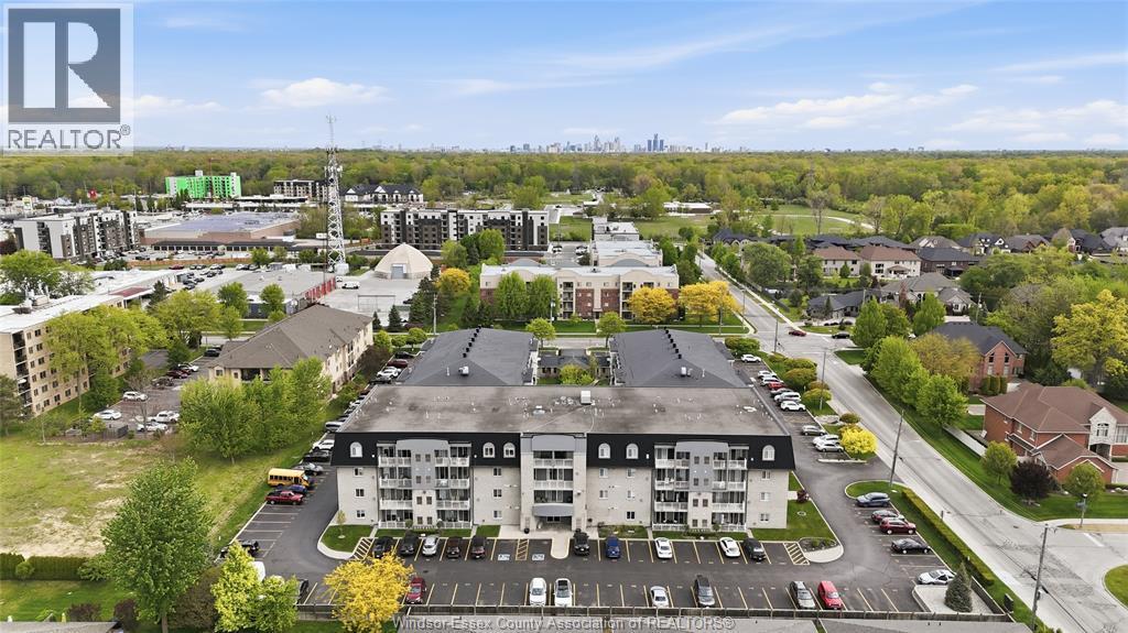6055 Ellis Street #104, LaSalle — photograph 2