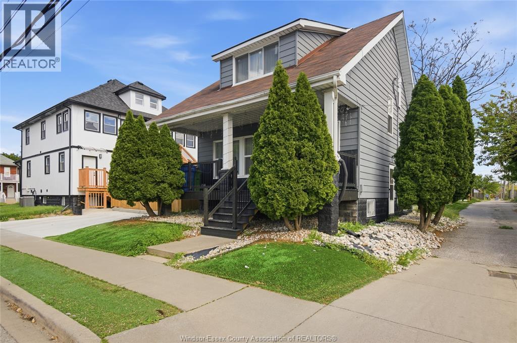 1255 Assumption, Windsor — photograph 3