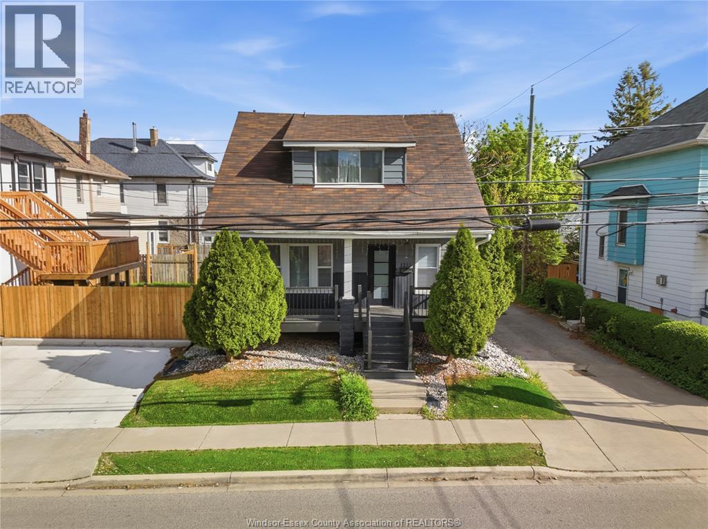 Single Family — 1255 Assumption, Windsor, Ontario