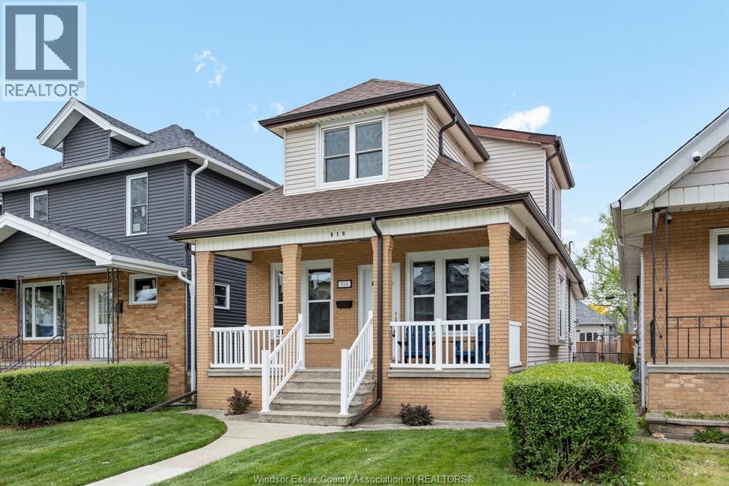 919 Elsmere, Windsor — primary photograph