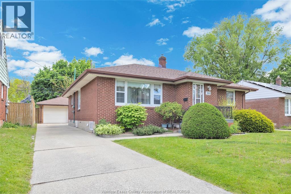 380 Partington, Windsor — photograph 2