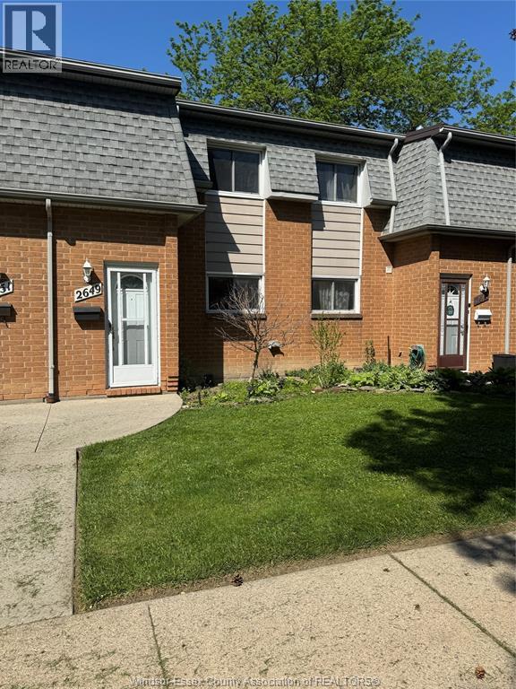2649 Vine Court, Windsor — primary photograph
