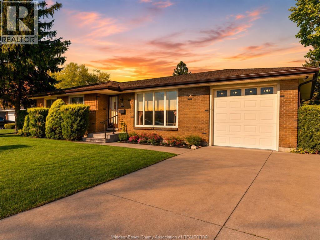 Single Family — 97 Wilkinson Court, Amherstburg, Ontario