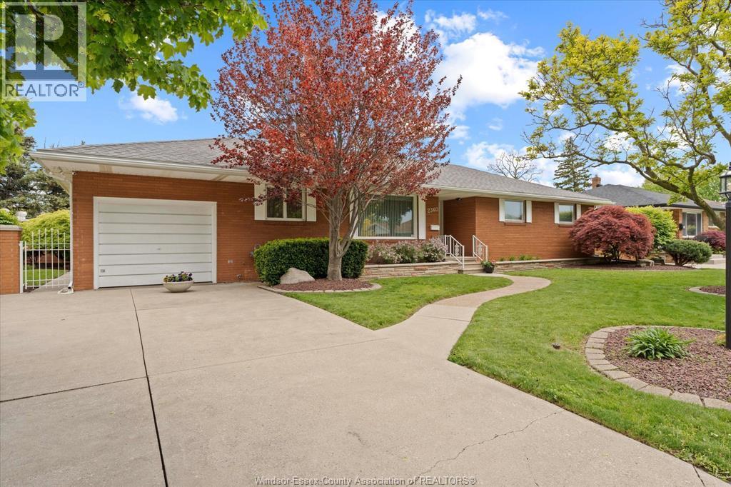 2360 Leonard Road, Windsor — photograph 2