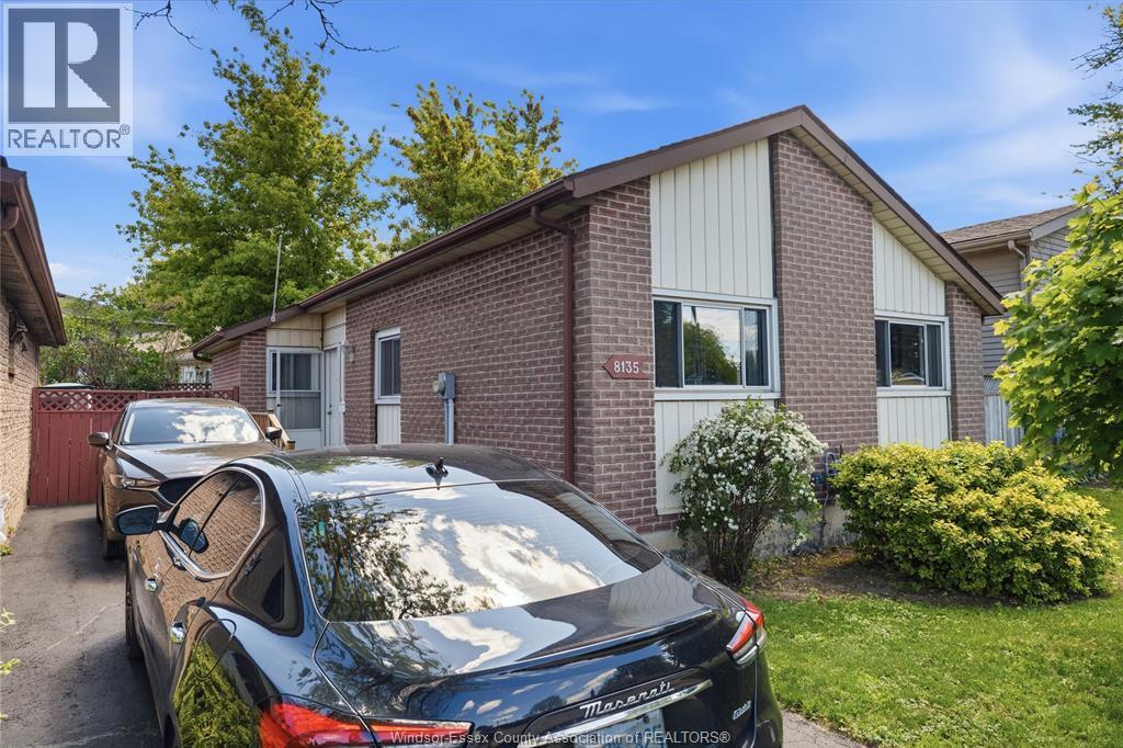 8135 Little River, Windsor — primary photograph
