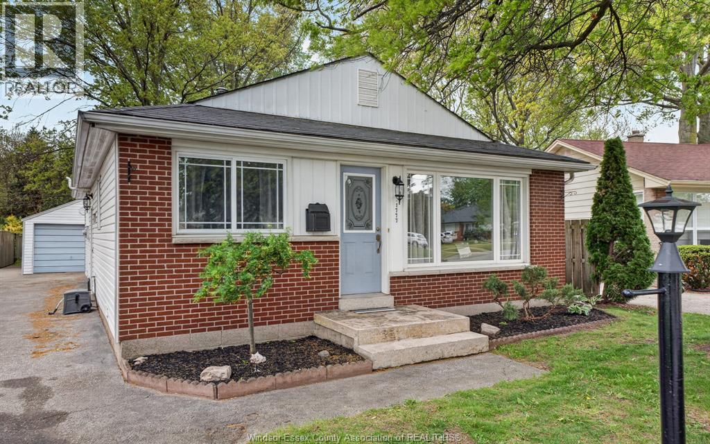 Single Family — 1777 Sun Valley, Windsor, Ontario