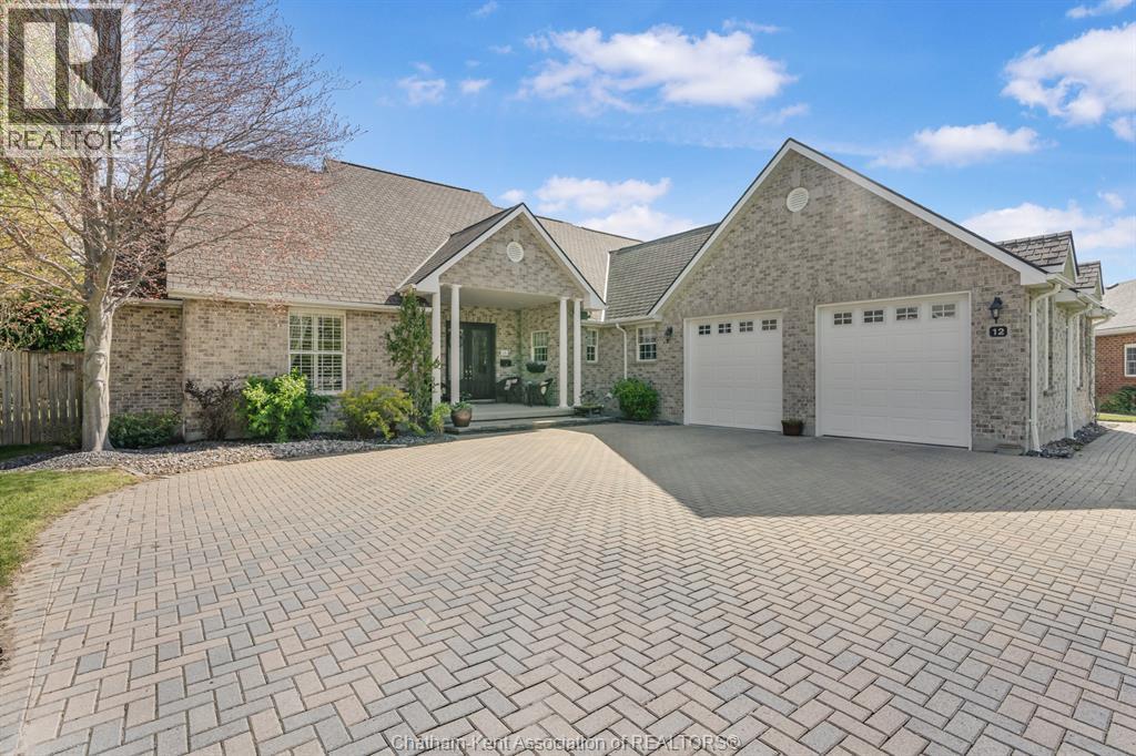 Single Family — 12 Aspen Close, Chatham, Ontario