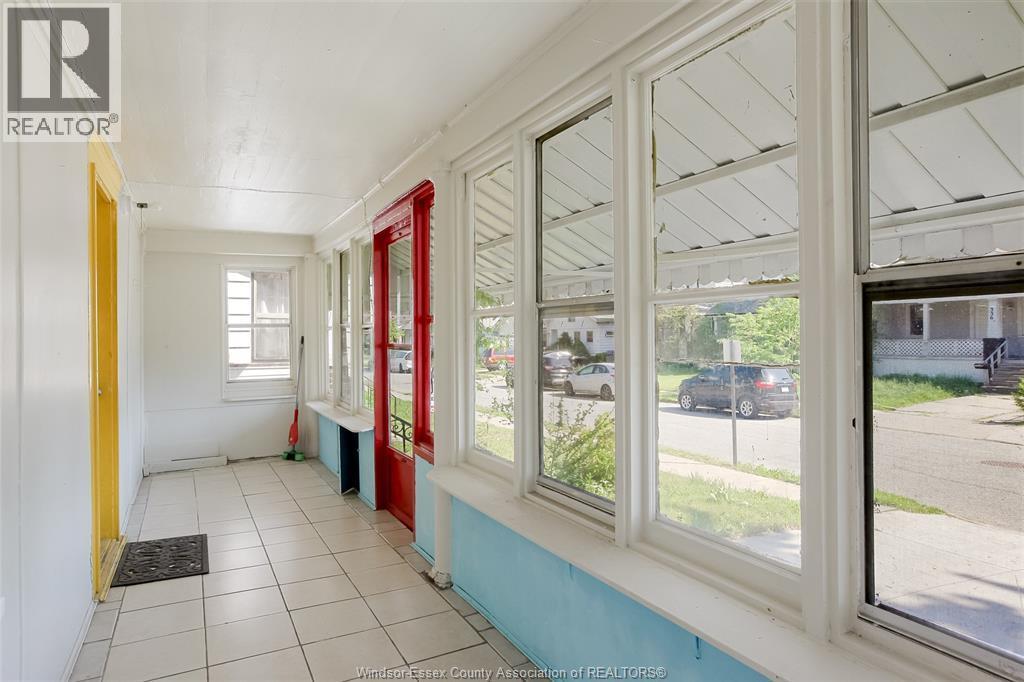 361 Josephine, Windsor — photograph 3
