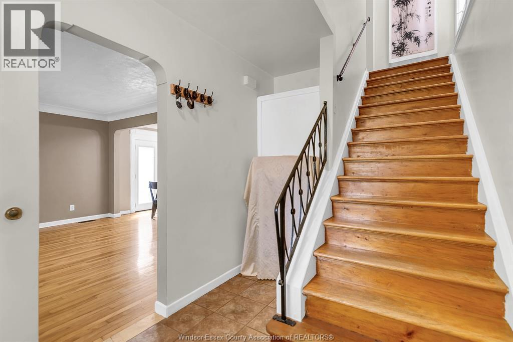 3736 Vaughan, Windsor — photograph 3